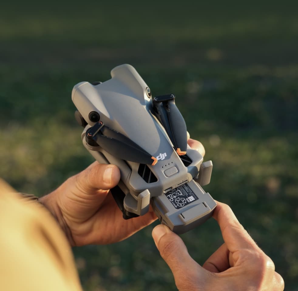 Demo Product 20 Wireless Gadget With Cool Features 3